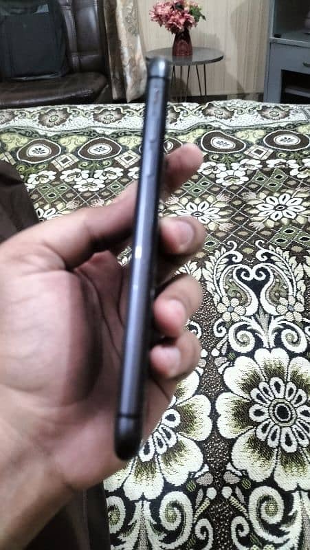 Iphone 11 64 Gb 4