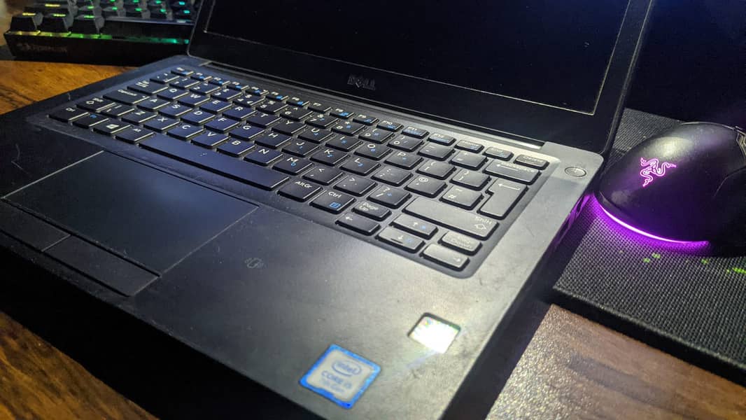 Dell Latitude 7280, Intel Core i5 7th gen, 8GB ram, Battery 10-20 mins 0