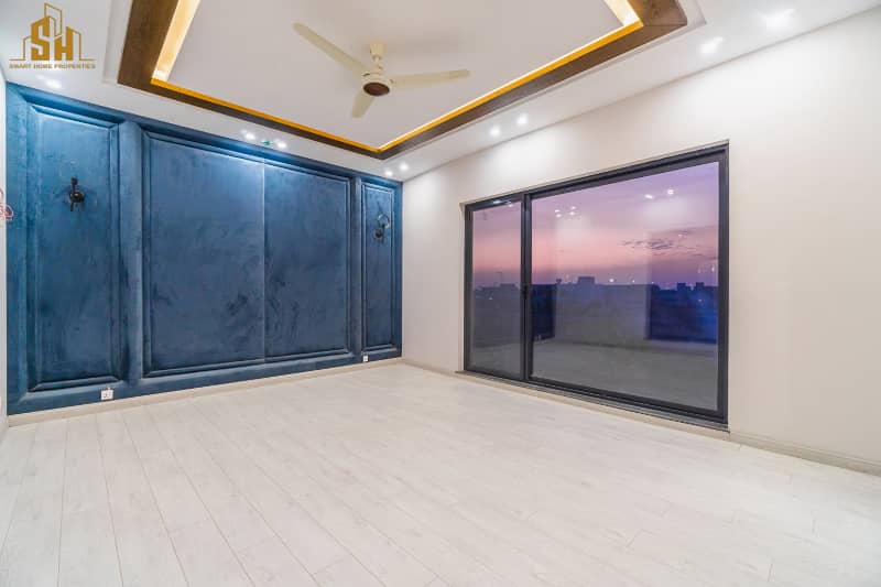 Beautiful Designed 1 Kanal Modern House For Sale In DHA Phase 7 24