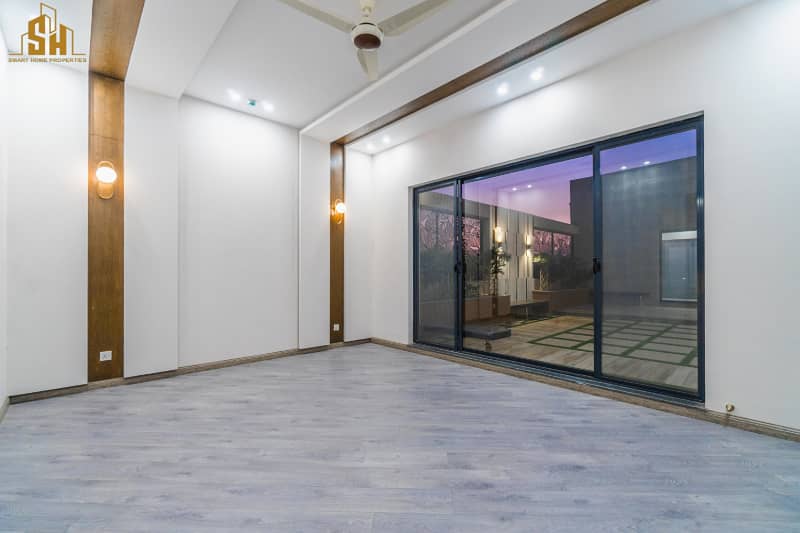 Beautiful Designed 1 Kanal Modern House For Sale In DHA Phase 7 34