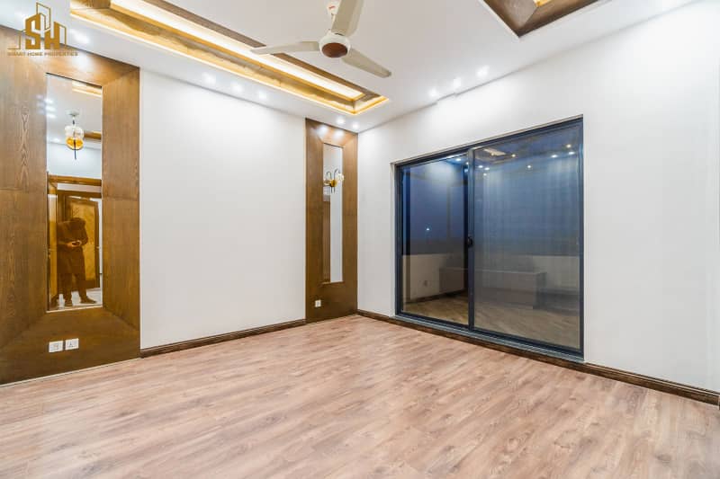 Beautiful Designed 1 Kanal Modern House For Sale In DHA Phase 7 44