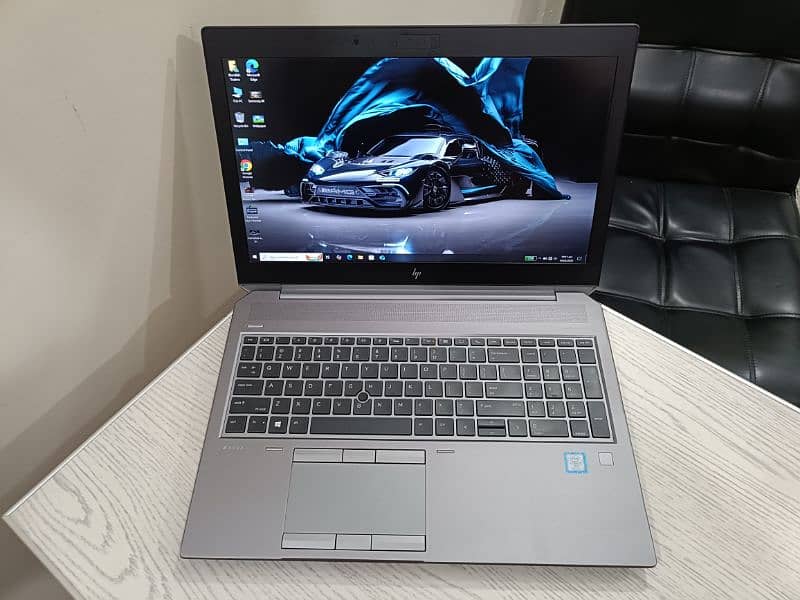 Hp Zbook 15 g5 core i7 8th gen hexacore (i7-8850H) 4gb Nvidia 15.6 4k 1