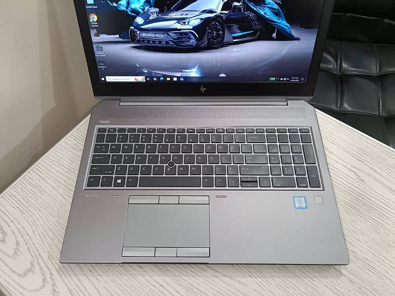Hp Zbook 15 g5 core i7 8th gen hexacore (i7-8850H) 4gb Nvidia 15.6 4k 2