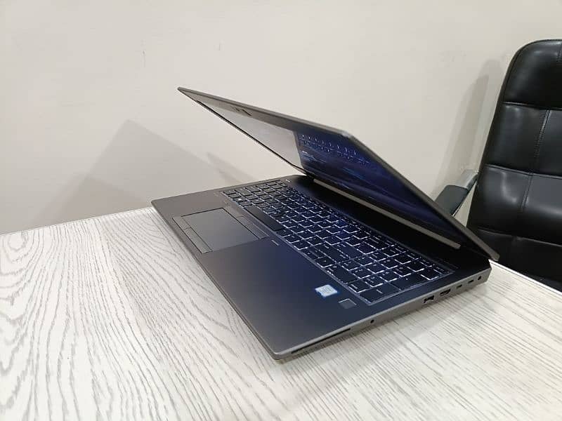 Hp Zbook 15 g5 core i7 8th gen hexacore (i7-8850H) 4gb Nvidia 15.6 4k 7