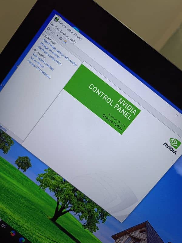Hp Zbook 15 g5 core i7 8th gen hexacore (i7-8850H) 4gb Nvidia 15.6 4k 17