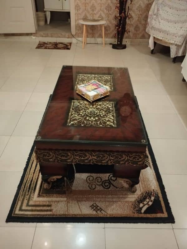 center tables 0