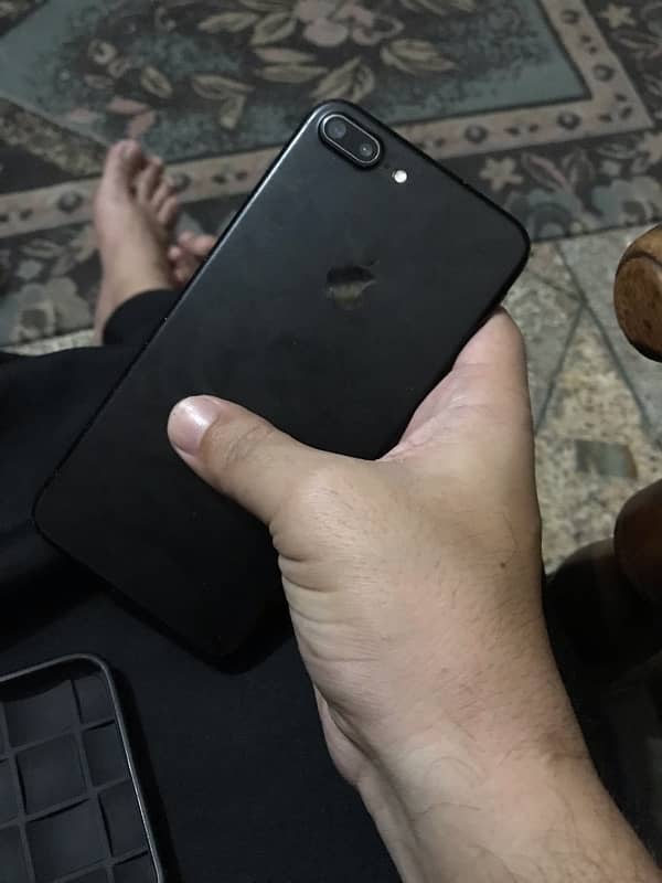 iPhone 7plus pta 128 gb battery change hai 2