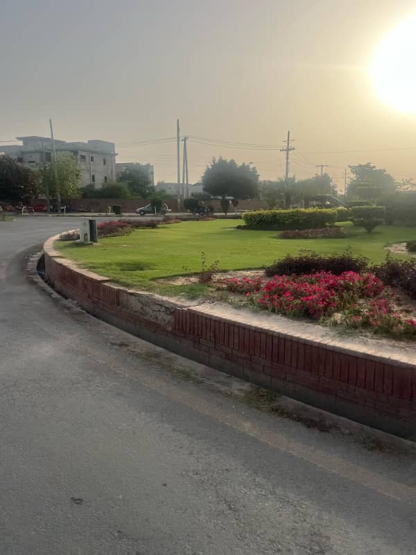 Pair of 8 Marla Residential Plots for Sale IEP Engineers Town Block D2 Corner & Non-Corner Available 0