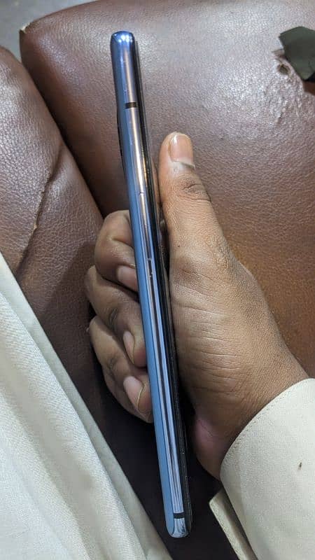 one plus Good condition Mbl 3