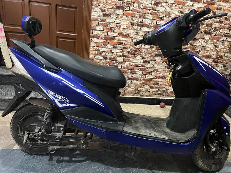 electric scooty for sale 1
