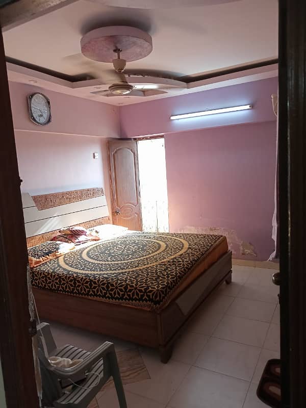 three bed dd grey skyline leased apartment for sale in johar 6