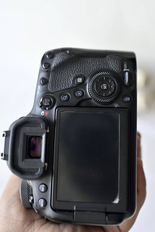 6D Mark ii 9