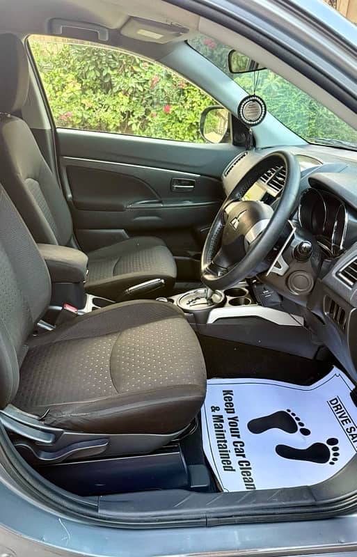 Mitsubishi Rvr g 2012 / 2017  full option 100% orignal in body 15