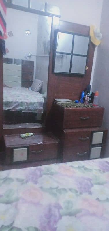 king size bed ,side tables, drancing table,dydar 0