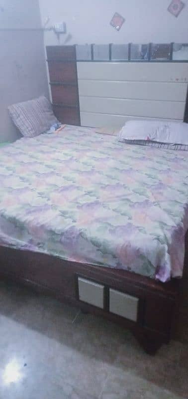king size bed ,side tables, drancing table,dydar 3
