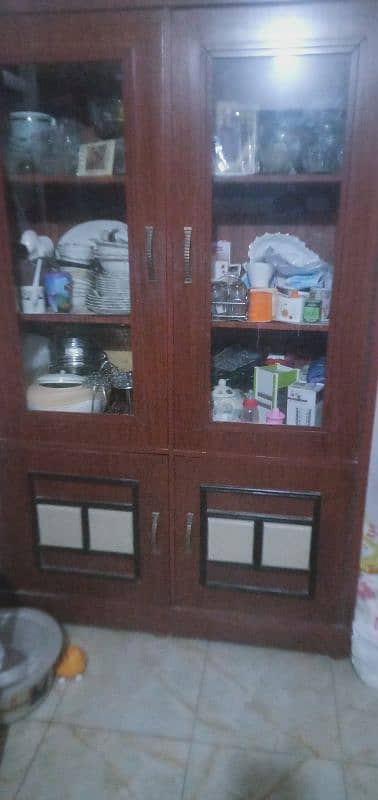 king size bed ,side tables, drancing table,dydar 4
