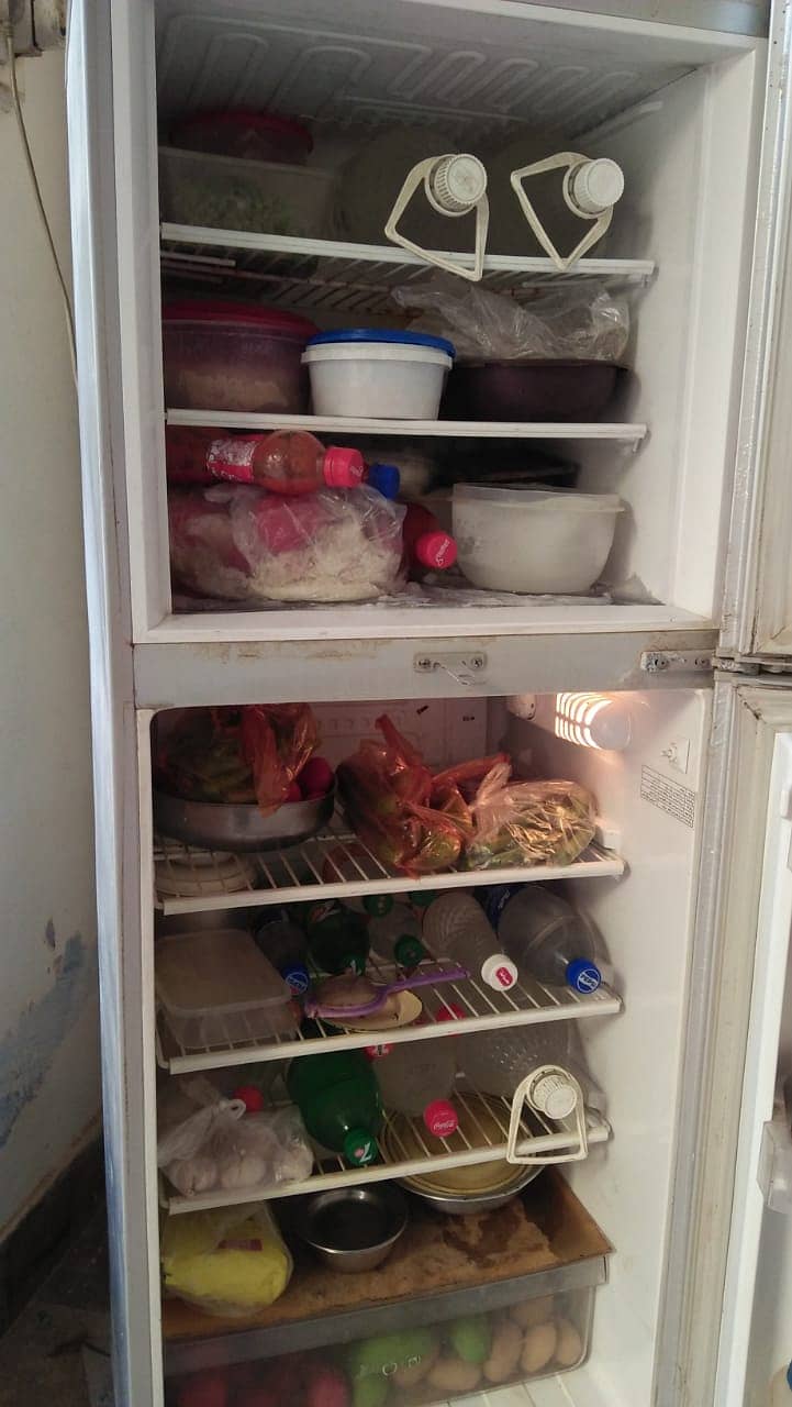 Frige pel co. Good condition 1
