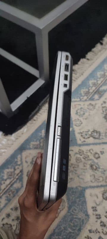Dell Latitude E6520 with Charger 3