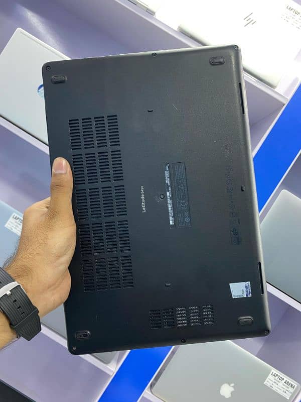 DELL Core i5-8th Generation ( 14.6” Screen)(8/256gb) 10