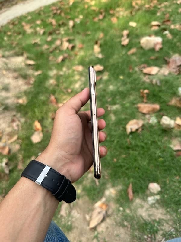 iphone xsmax factory unlock 3