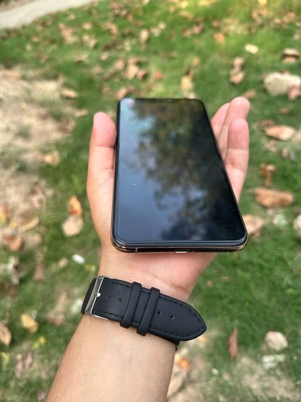 iphone xsmax factory unlock 5