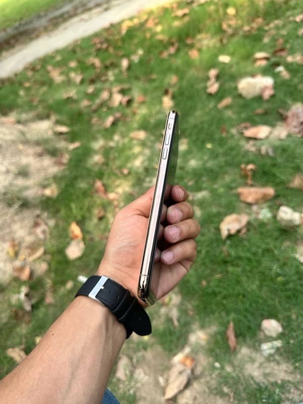 iphone xsmax factory unlock 6