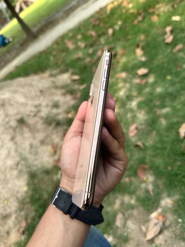 iphone xsmax factory unlock 10