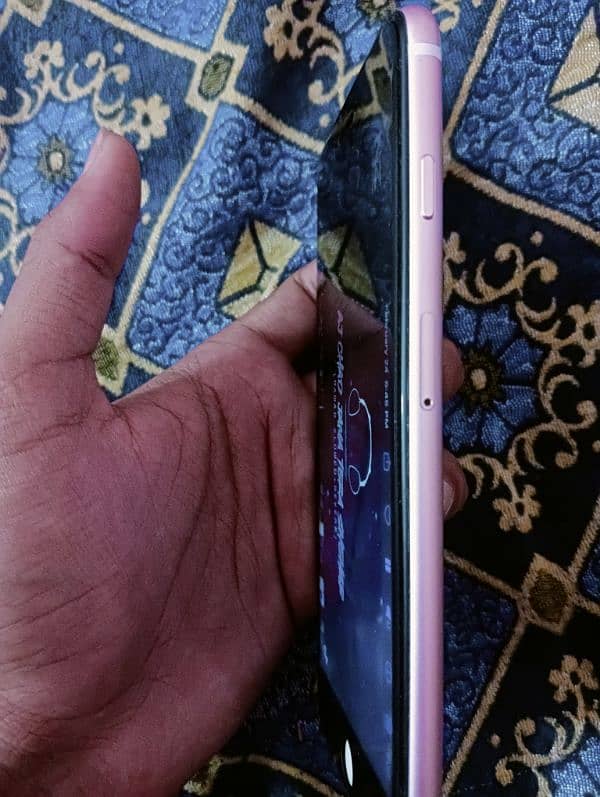 7+ 128gb . fingr theek Sy Ni chlta 1