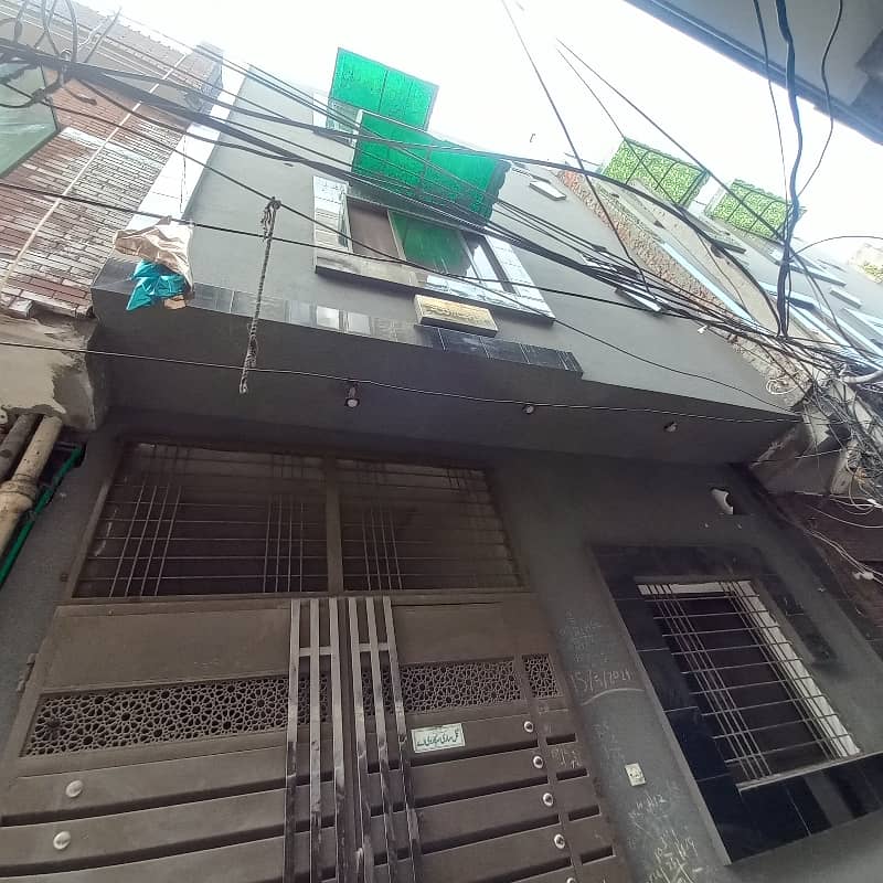 Dubai Real Estate Offer 2.75 Marla Half Triple Storey Owner Build House For Sale 0