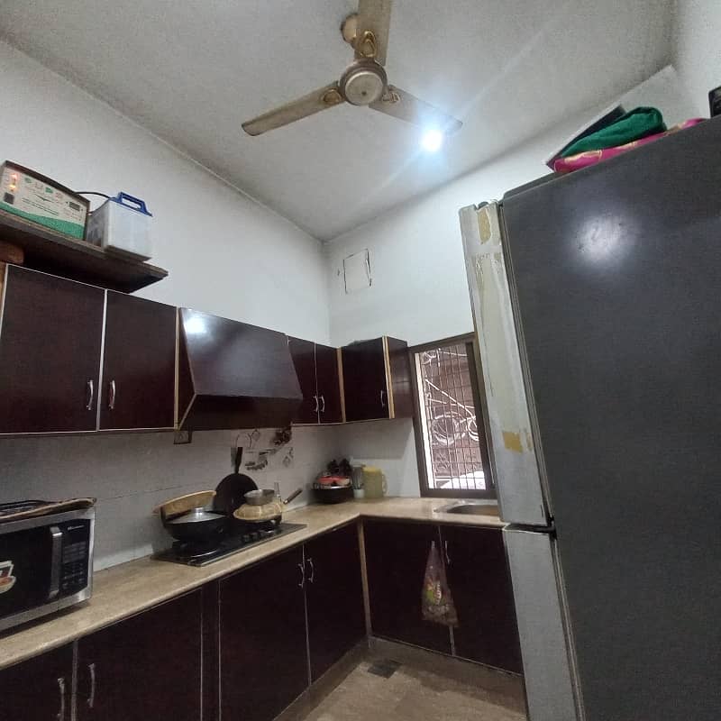 Dubai Real Estate Offer 2.75 Marla Half Triple Storey Owner Build House For Sale 16