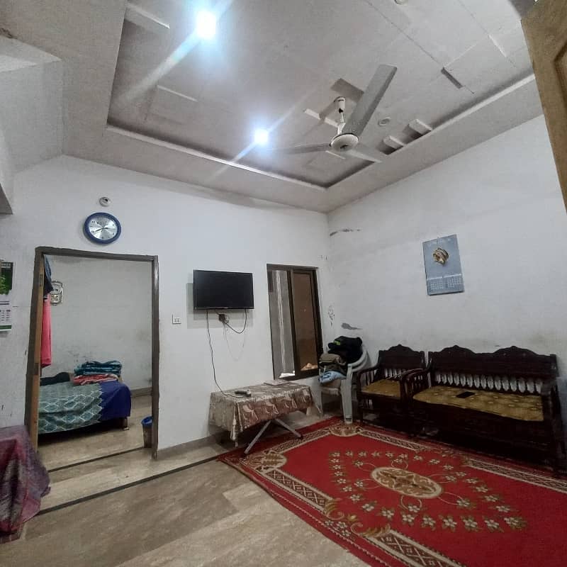Dubai Real Estate Offer 2.75 Marla Half Triple Storey Owner Build House For Sale 18
