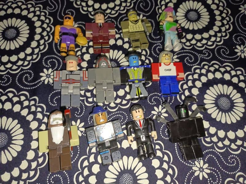 roblox figures 18