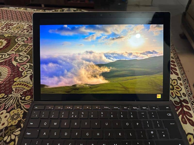 Microsoft Surface pro 5 i5 7th generation 0