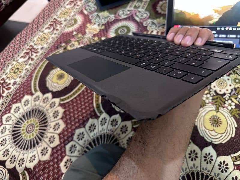 Microsoft Surface pro 5 i5 7th generation 6