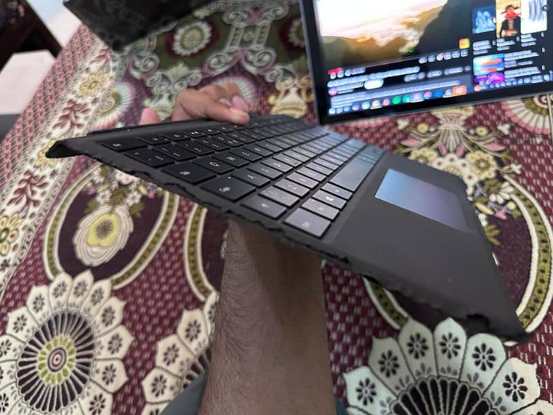 Microsoft Surface pro 5 i5 7th generation 7