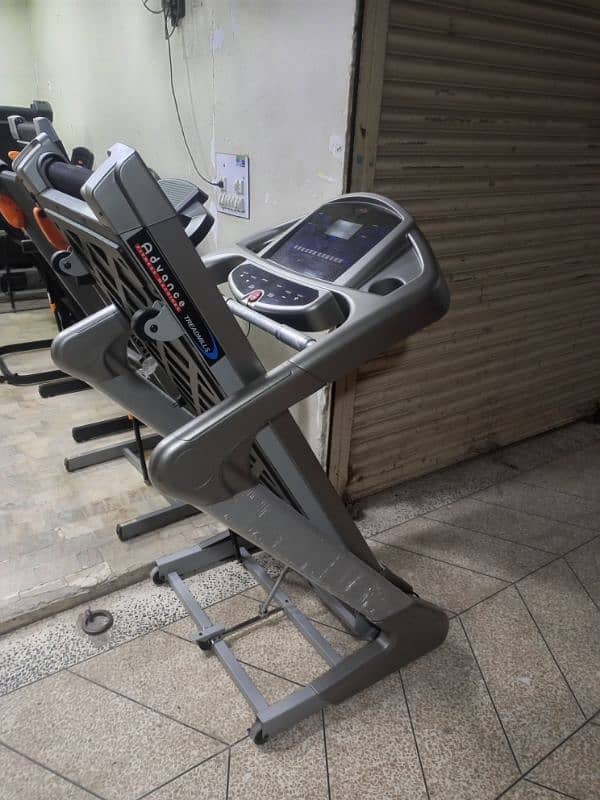 advance fitness auto incline Treadmill 0