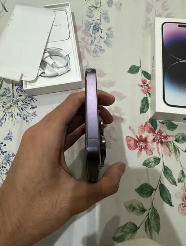 iphone 14 pro max 1