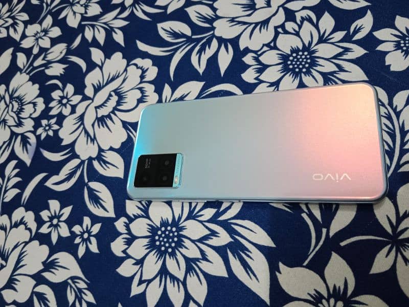 vivo y33s only mobile without box and charger 10by10 condition 0