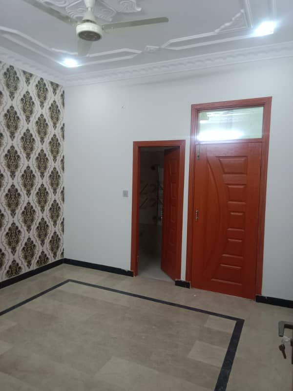 Lakhan road quadeazam clony Iqbal market ky nazdeek location 2