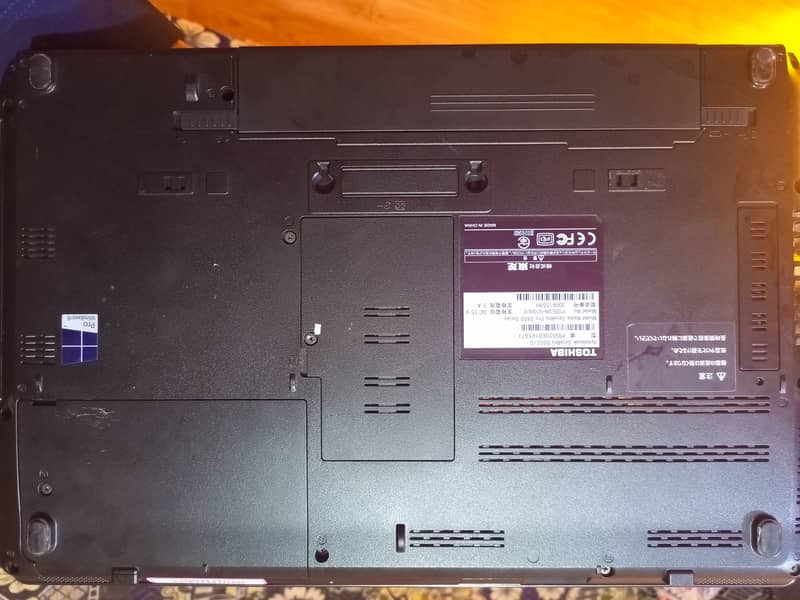 Toshiba satellite Core2dou 4gb ram and 128gb ssd 1
