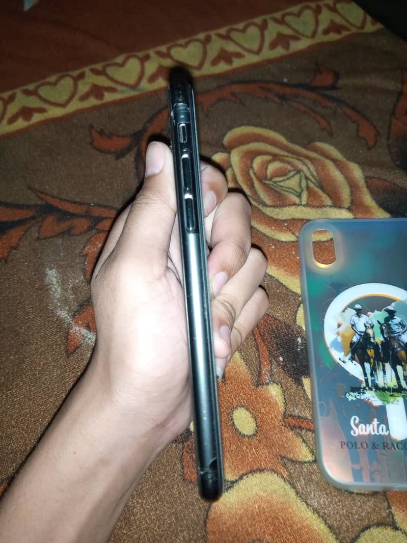 iphone x condition 10by8 battery service 72% 4