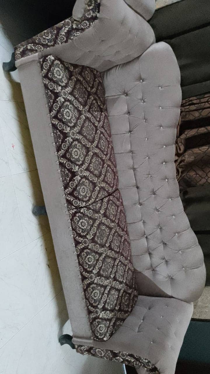 7 seater luxurious sofa set 1