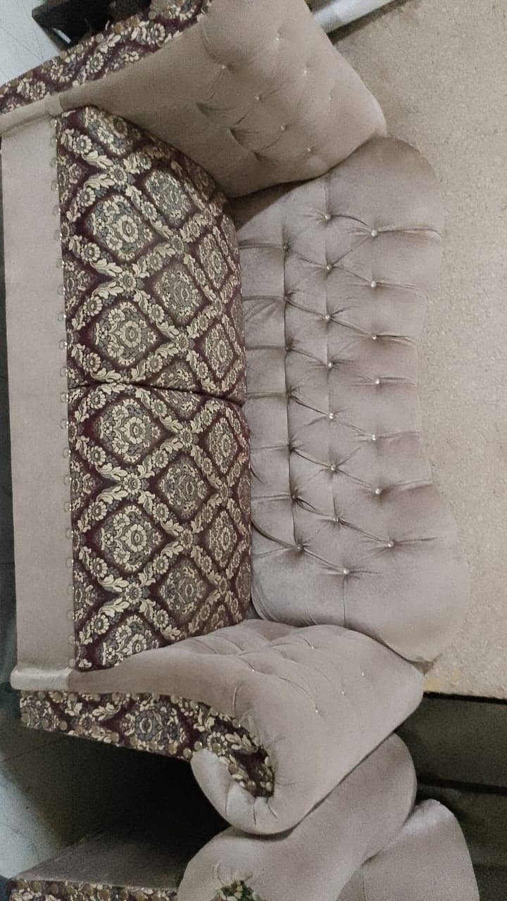 7 seater luxurious sofa set 2