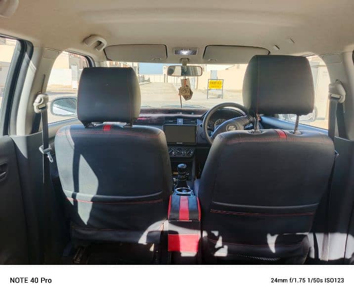 Suzuki Swift 2012 in mint condition. . ! 5
