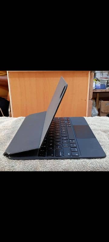 iPad Magic KeyBoard compatible with iPad Pro 12.9" 3rd, 4th & 5th Gen 6