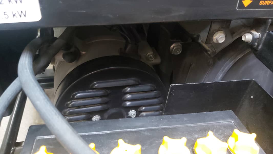 Jasco 2.5 kilowatt Generator Model J2500S NEW 13