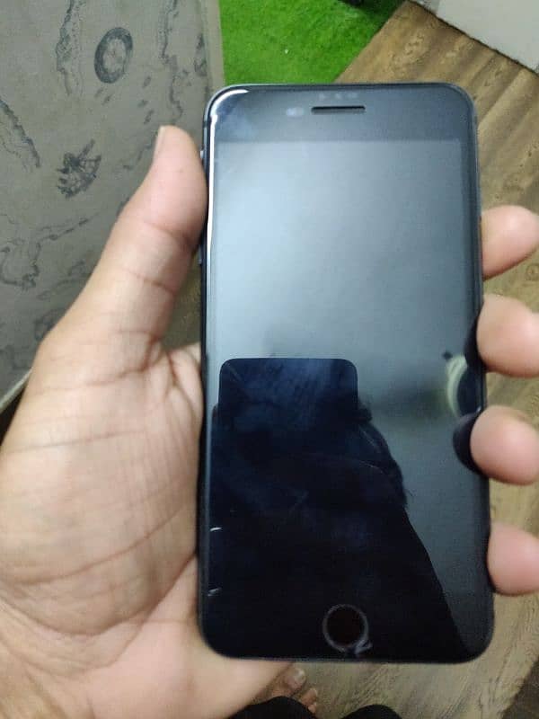 iPhone 8 Plus Approved 0