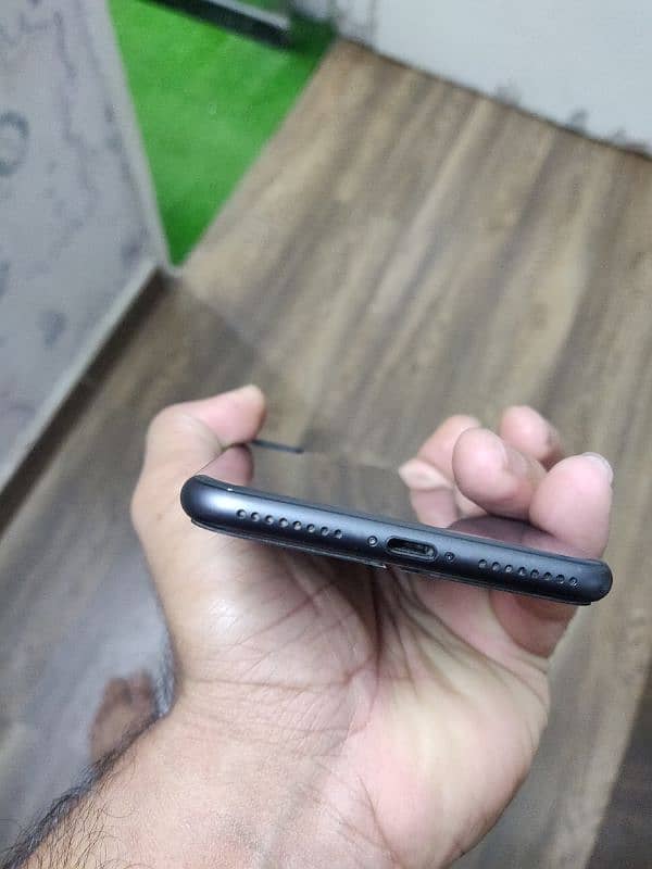 iPhone 8 Plus Approved 4