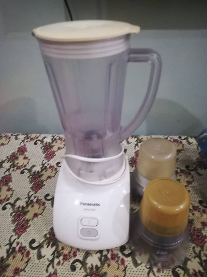 FOR SALE: Panasonic Original Juicer & Blender Machine 3