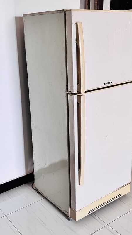 Pel Refrigerator For Sale Good Condition 9/10 Condition 2